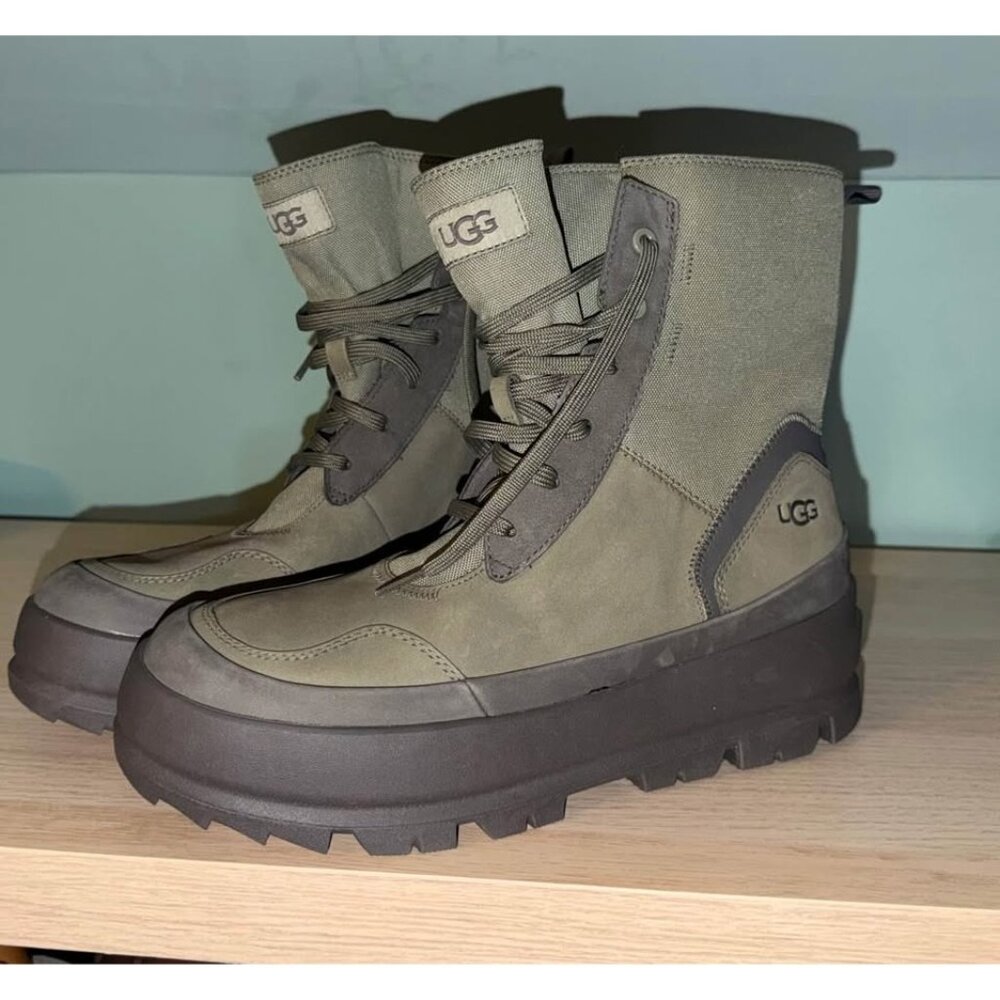 UGG boots. womens 9.5